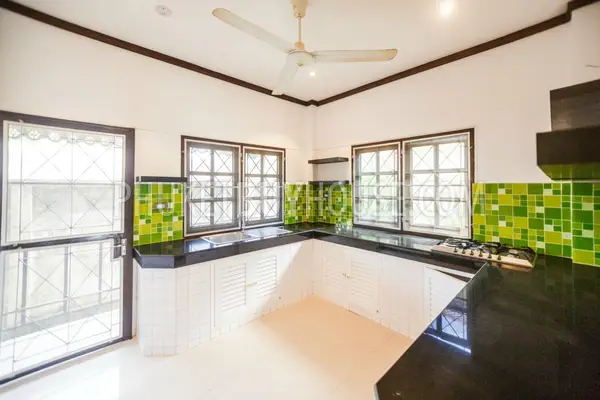 NAI5459: Lovely 2 Bedroom House in Nai Harn. Fotoğraf #13