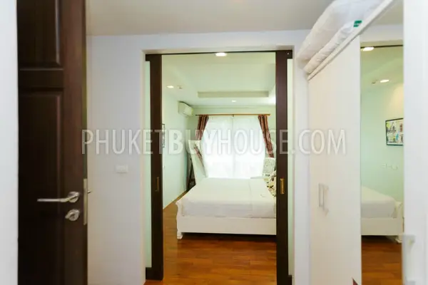 PAT5510: 1 Bedroom Apartment near Patong Beach. Photo #15
