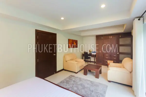 NAI5512: Apartment For Sale Within Walking Distance from Beautiful Nai Harn Beach. Photo #15