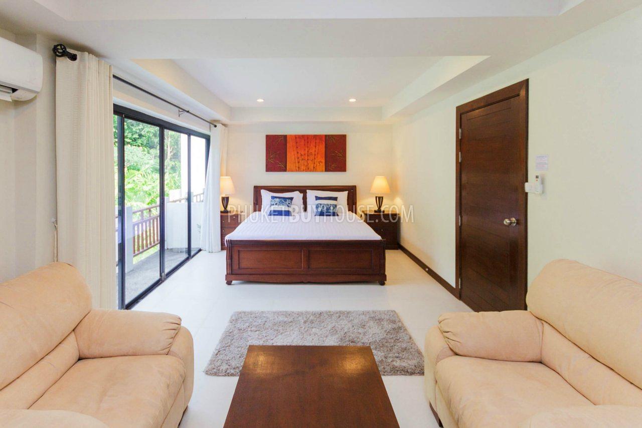 NAI5512: Apartment For Sale Within Walking Distance from Beautiful Nai Harn Beach. Photo #17