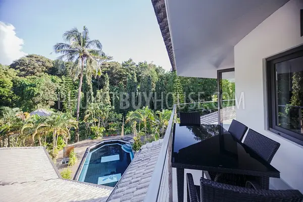 RAW5520: Stunning 5 Bedroom Pool Villa in private location at Rawai. Photo #2