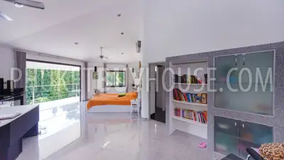RAW5520: Stunning 5 Bedroom Pool Villa in private location at Rawai. Photo #12