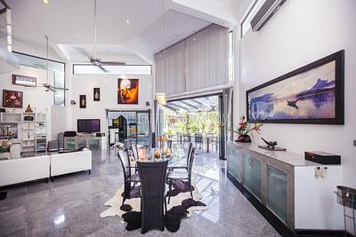 RAW5520: Stunning 5 Bedroom Pool Villa in private location at Rawai. Photo #23