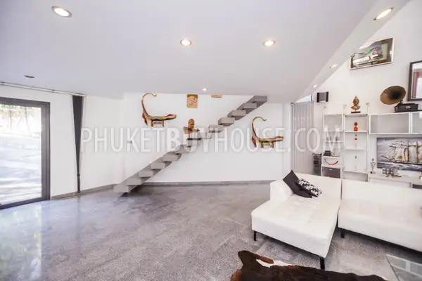 RAW5520: Stunning 5 Bedroom Pool Villa in private location at Rawai. Photo #24
