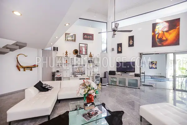 RAW5520: Stunning 5 Bedroom Pool Villa in private location at Rawai. Photo #25