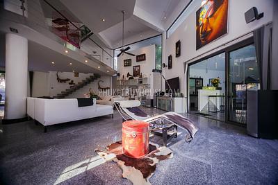 RAW5520: Stunning 5 Bedroom Pool Villa in private location at Rawai. Photo #28