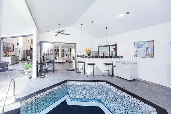 RAW5520: Stunning 5 Bedroom Pool Villa in private location at Rawai. Photo #31