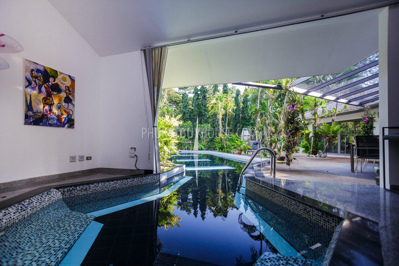 RAW5520: Stunning 5 Bedroom Pool Villa in private location at Rawai. Photo #32