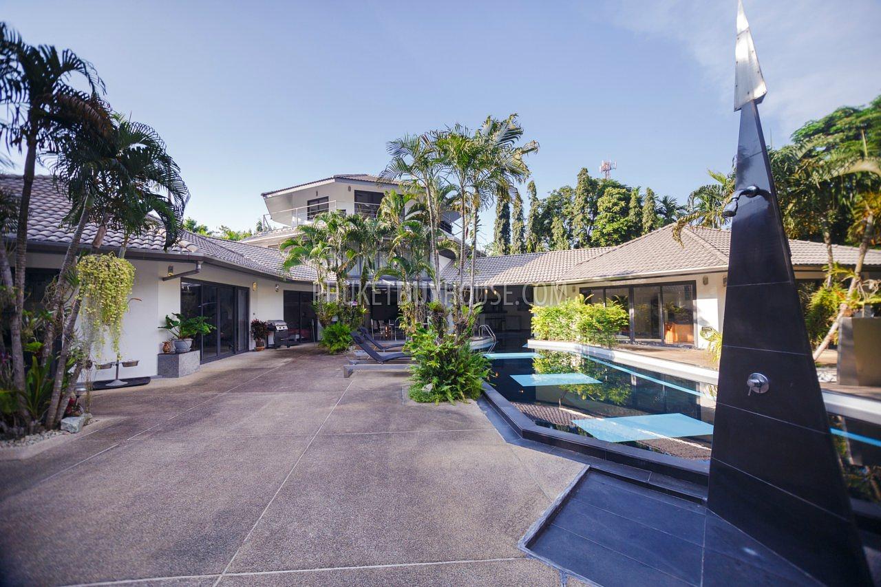 RAW5520: Stunning 5 Bedroom Pool Villa in private location at Rawai. Photo #38