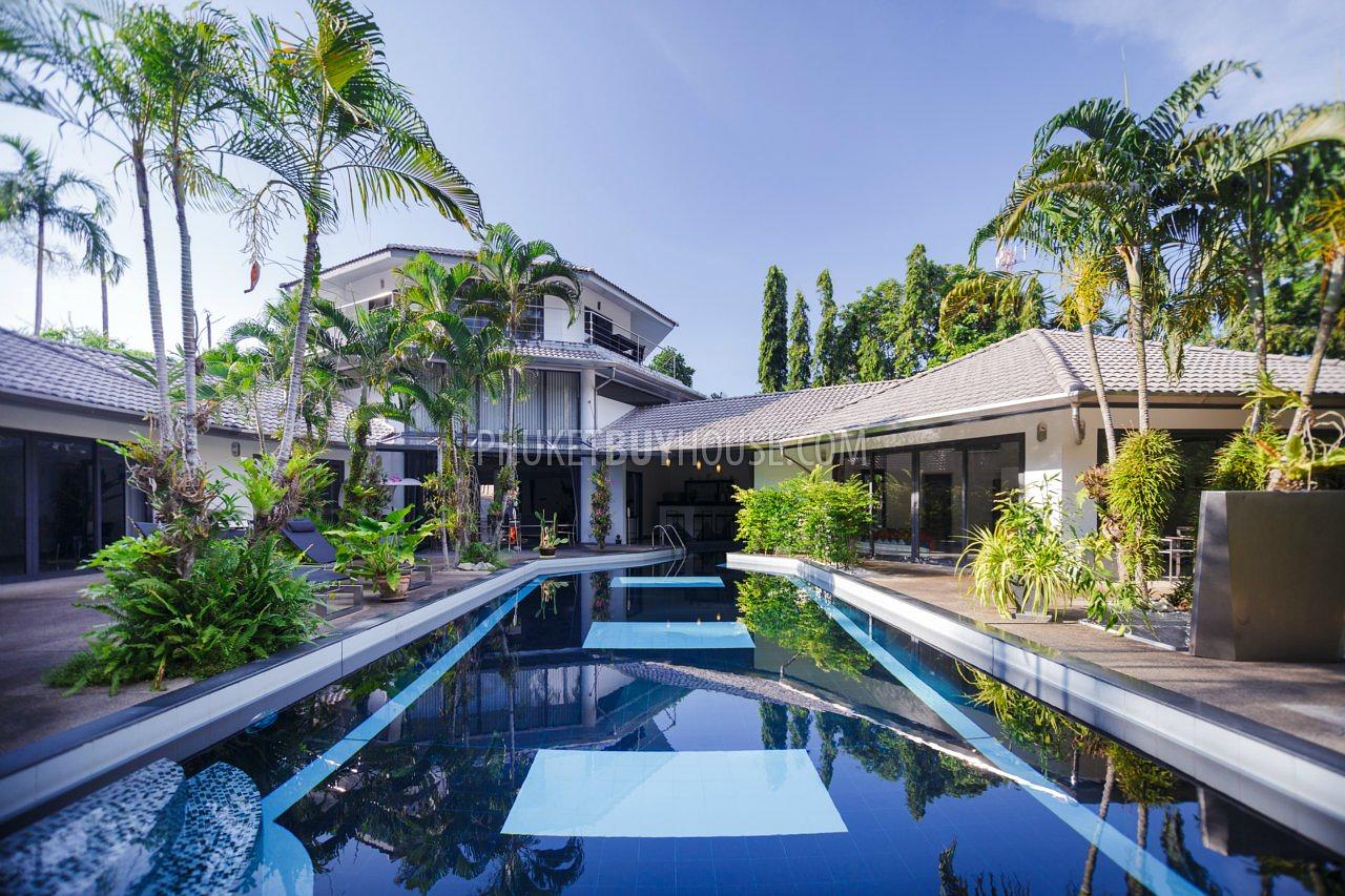 RAW5520: Stunning 5 Bedroom Pool Villa in private location at Rawai. Photo #39