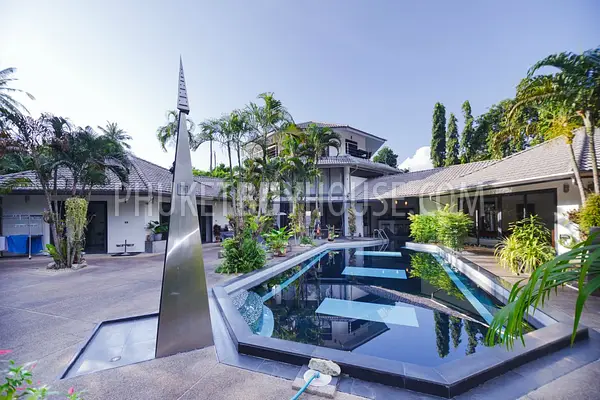 RAW5520: Stunning 5 Bedroom Pool Villa in private location at Rawai. Photo #47