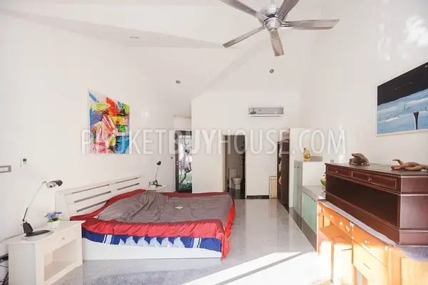 RAW5520: Stunning 5 Bedroom Pool Villa in private location at Rawai. Photo #48