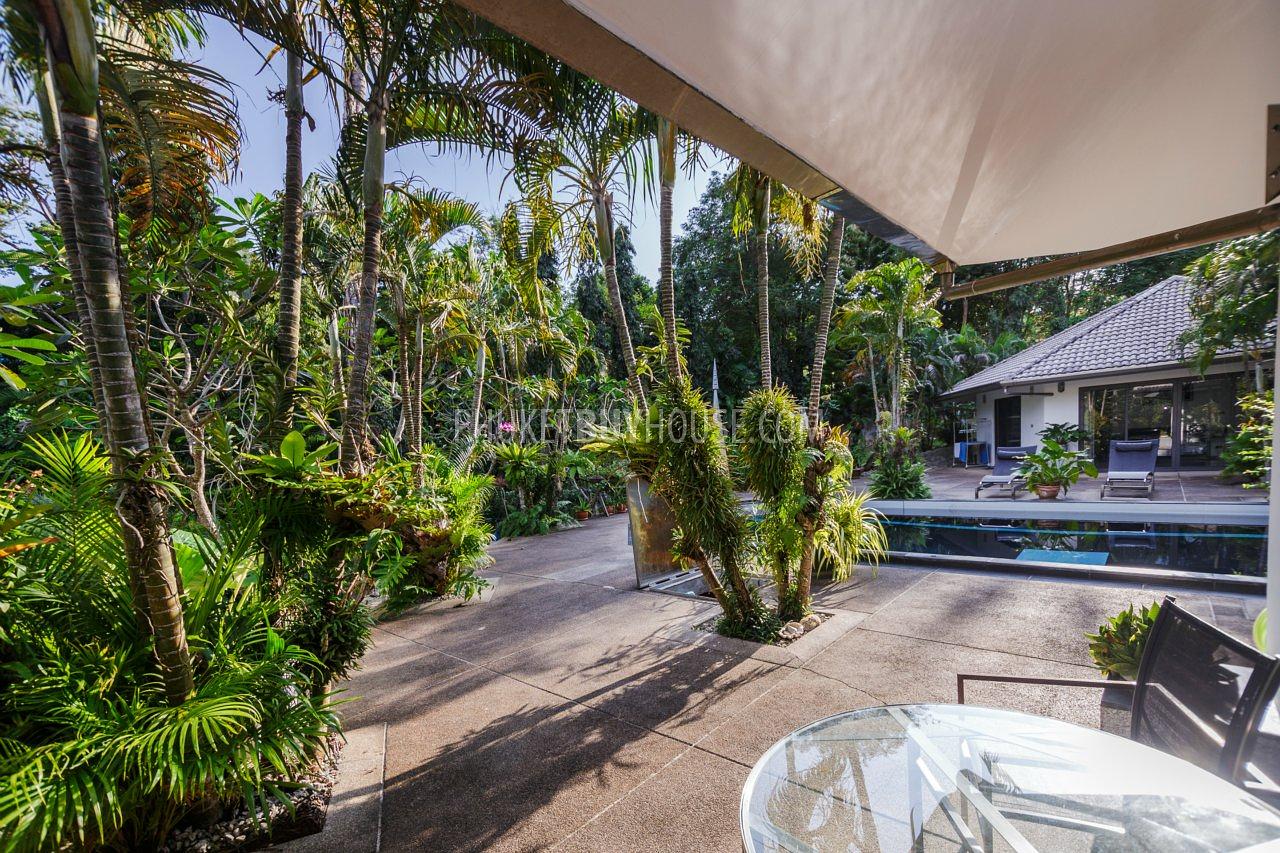 RAW5520: Stunning 5 Bedroom Pool Villa in private location at Rawai. Photo #52