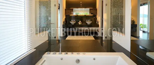 KAM5521: Villa with 4 Bedrooms and Access to the Beach, Kamala Area. Photo #20