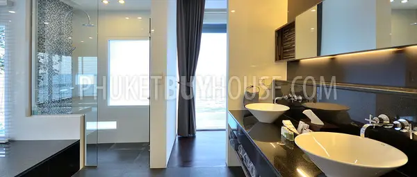 KAM5521: Villa with 4 Bedrooms and Access to the Beach, Kamala Area. Photo #21