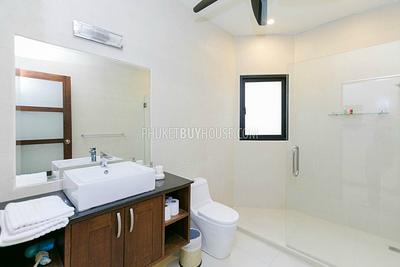 NAI5495: Exclusive 4 Bedroom Pool Villa Near Nai Harn Beach. Photo #14