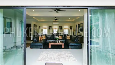 NAI5495: Exclusive 4 Bedroom Pool Villa Near Nai Harn Beach. Photo #4
