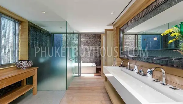 LAY5500: Delightful 4 Bedroom Villa with panoramic Sea View in Layan. Photo #5