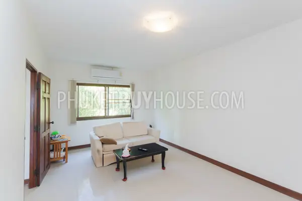 RAW5501: Spacious 3 storey House with Sea View at Nai Harn. Photo #17