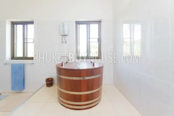 RAW5501: Spacious 3 storey House with Sea View at Nai Harn. Photo #33