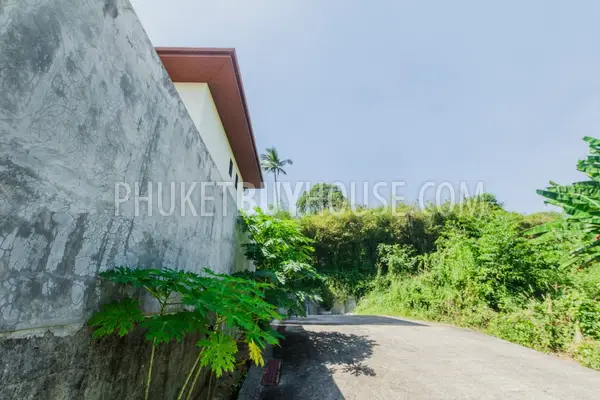 RAW5501: Spacious 3 storey House with Sea View at Nai Harn. Photo #40