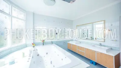 KTH5538: Stunning Villa with 4 bedrooms and private pool in Kathu. Photo #28