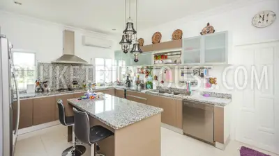 KTH5538: Stunning Villa with 4 bedrooms and private pool in Kathu. Photo #44