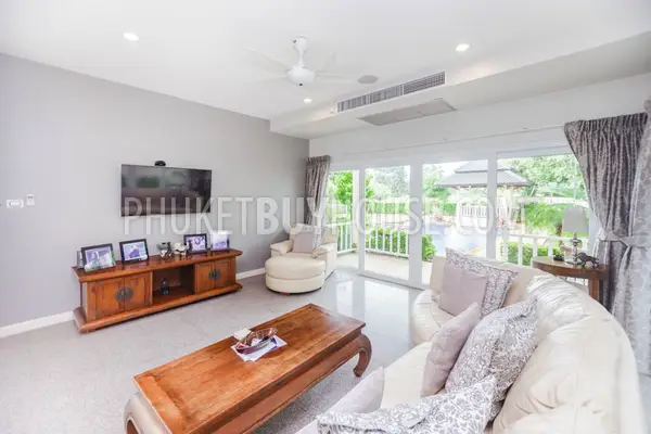 BAN5546: 4 bedroom villa for sale in close proximity to the beach in ​​Laguna area. Fotoğraf #2