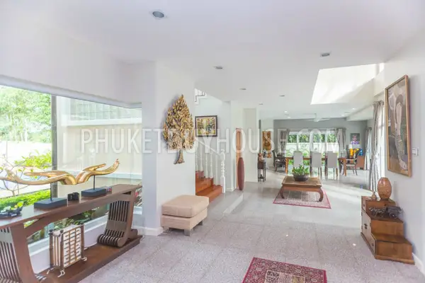 BAN5546: 4 bedroom villa for sale in close proximity to the beach in ​​Laguna area. Fotoğraf #9