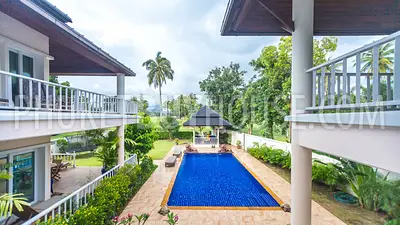 BAN5546: 4 bedroom villa for sale in close proximity to the beach in ​​Laguna area. Fotoğraf #12