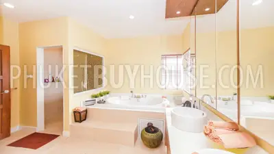 BAN5546: 4 bedroom villa for sale in close proximity to the beach in ​​Laguna area. Fotoğraf #25