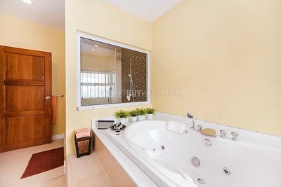 BAN5546: 4 bedroom villa for sale in close proximity to the beach in ​​Laguna area. Photo #26