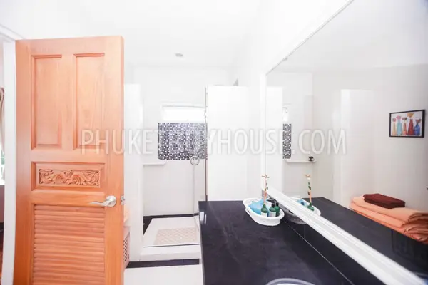 BAN5546: 4 bedroom villa for sale in close proximity to the beach in ​​Laguna area. Fotoğraf #33