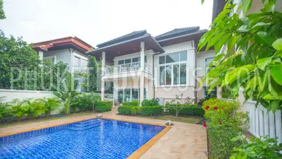 BAN5546: 4 bedroom villa for sale in close proximity to the beach in ​​Laguna area. Fotoğraf #57