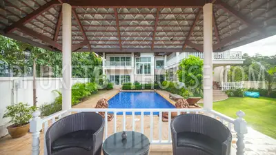 BAN5546: 4 bedroom villa for sale in close proximity to the beach in ​​Laguna area. Fotoğraf #63