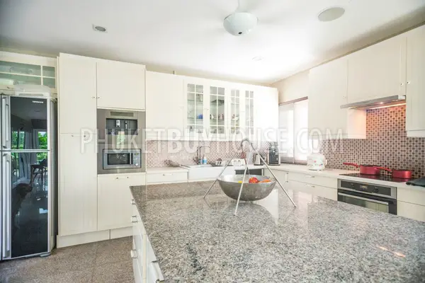 BAN5546: 4 bedroom villa for sale in close proximity to the beach in ​​Laguna area. Fotoğraf #69