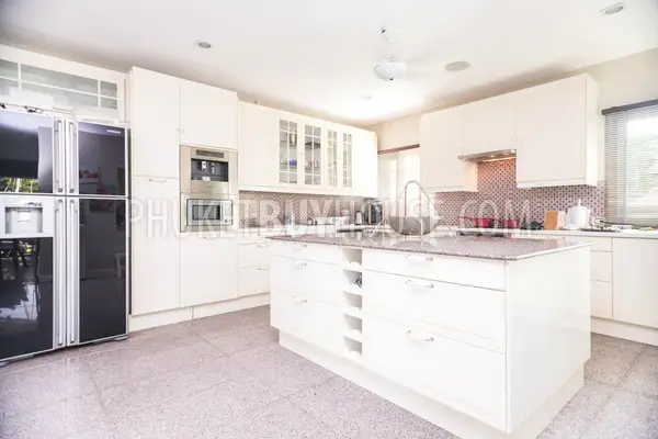 BAN5546: 4 bedroom villa for sale in close proximity to the beach in ​​Laguna area. Fotoğraf #70