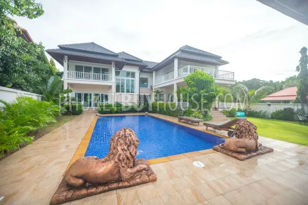 BAN5546: 4 bedroom villa for sale in close proximity to the beach in ​​Laguna area. Fotoğraf #78