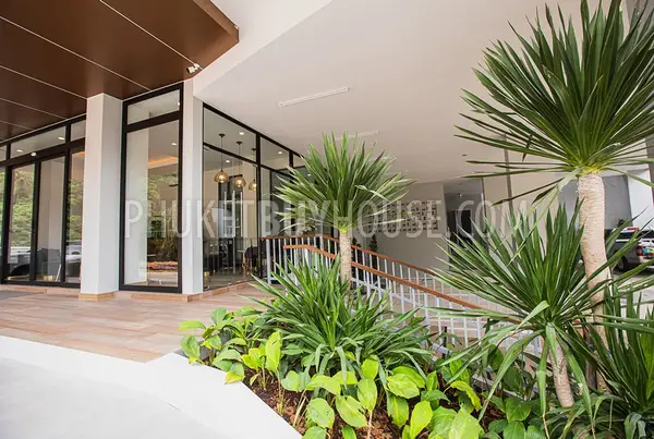 KAR5596: Two Bedroom Apartment For Sale in Brand New Luxurious Condominium in Karon beach. Photo #12