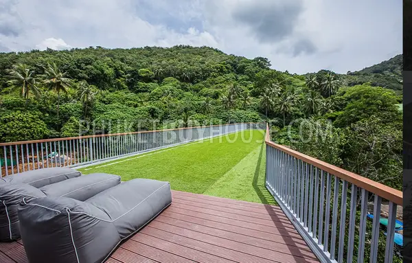 KAR5596: Two Bedroom Apartment For Sale in Brand New Luxurious Condominium in Karon beach. Photo #14