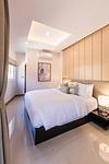 KAR5596: Two Bedroom Apartment For Sale in Brand New Luxurious Condominium in Karon beach. Thumbnail #18