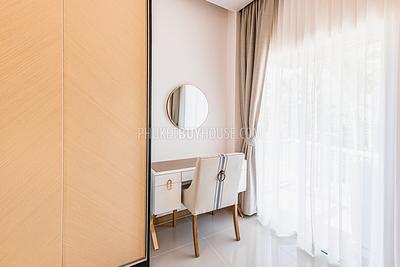 KAR5596: Two Bedroom Apartment For Sale in Brand New Luxurious Condominium in Karon beach. Photo #21