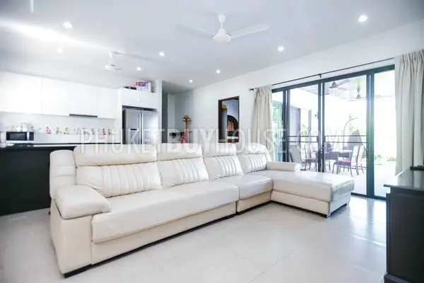 RAW5616: 3-Bedroom villa with swimming pool at Rawai. Photo #10