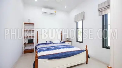 RAW5616: 3-Bedroom villa with swimming pool at Rawai. Photo #14