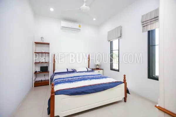 RAW5616: 3-Bedroom villa with swimming pool at Rawai. Photo #14