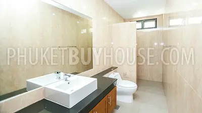 RAW5616: 3-Bedroom villa with swimming pool at Rawai. Photo #19