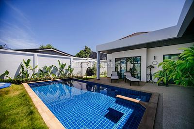 RAW5616: 3-Bedroom villa with swimming pool at Rawai. Photo #27