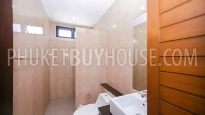 RAW5616: 3-Bedroom villa with swimming pool at Rawai. Photo #28