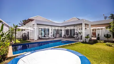 RAW5616: 3-Bedroom villa with swimming pool at Rawai. Photo #34