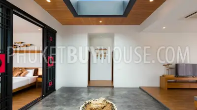 NAI5600: New Tropical Villa with 4 Bedrooms, swimming pool and skylight roof in Nai Harn. Photo #2